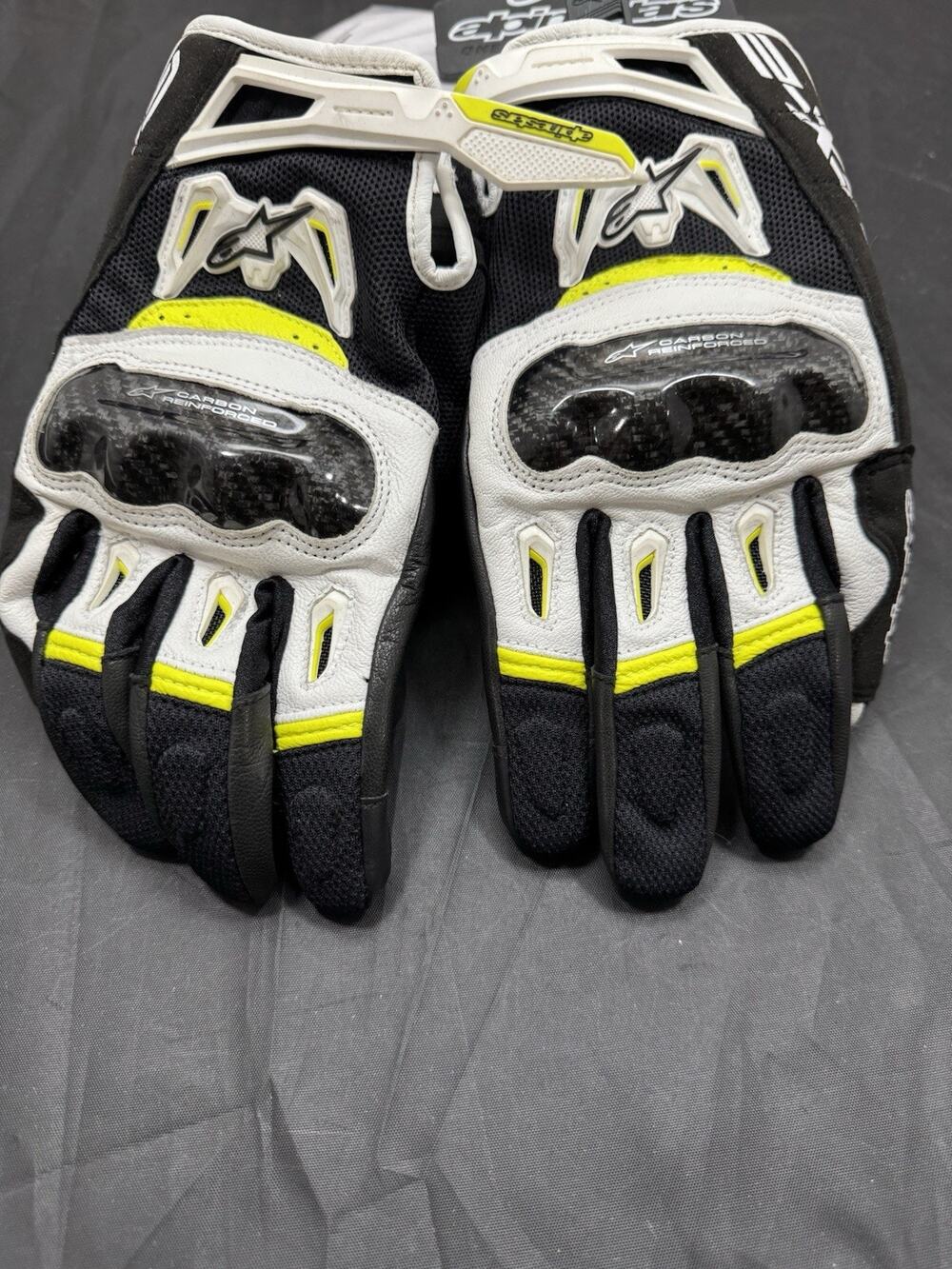 Alpinestars SMX-2 Air Carbon V2 Motorcycle Gloves Black White Flu Yellow 2XL New